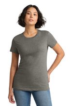 District?? Women's Perfect Weight??Tee. DM104L