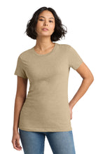 District?? Women's Perfect Weight??Tee. DM104L