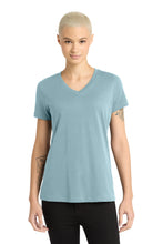 District?? - Women's Perfect Weight?? V-Neck Tee. DM1170L