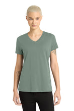 District?? - Women's Perfect Weight?? V-Neck Tee. DM1170L
