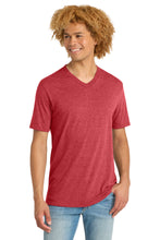 District ??  Perfect Tri?? V-Neck Tee. DT1350