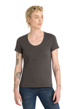 District ?? Women's Flex Scoop Neck Tee DT7501