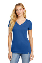 New Era ?? Women's Heritage Blend V-Neck Tee. LNEA101
