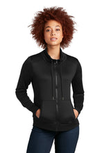 New Era?? Women's Performance Terry Full-Zip Cowl LNEA530