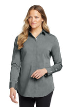 OGIO ?? Women's Commuter Woven Tunic. LOG1002