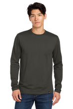 New Era ?? Heritage Blend Long Sleeve Crew Tee. NEA102