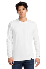 New Era ?? Heritage Blend Long Sleeve Crew Tee. NEA102