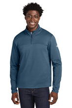 The North Face?? Aim 1/4-Zip Fleece NF0A8ENJ
