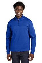 The North Face?? Aim 1/4-Zip Fleece NF0A8ENJ