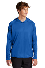 Port & Coƒ?› Performance Pullover Hooded Tee PC380H